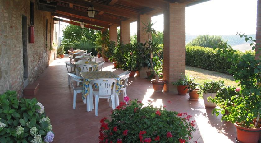 切雷托圭迪Tenuta Di Colle Alberti Agriturismo别墅 外观 照片